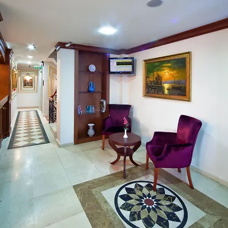 Glk Premier The & 3*