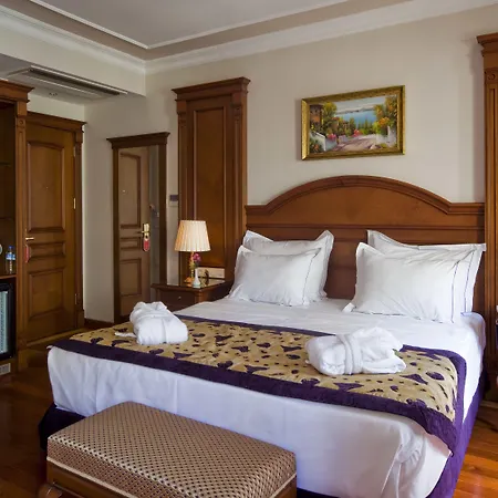 Glk Premier The & Hotel 3*