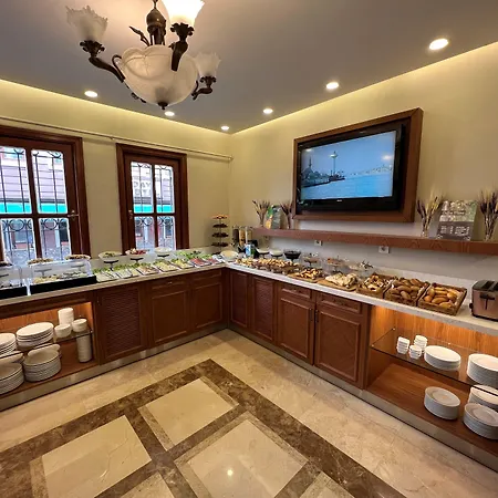 Glk Premier The & 3*