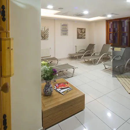 Glk Premier The & 3*